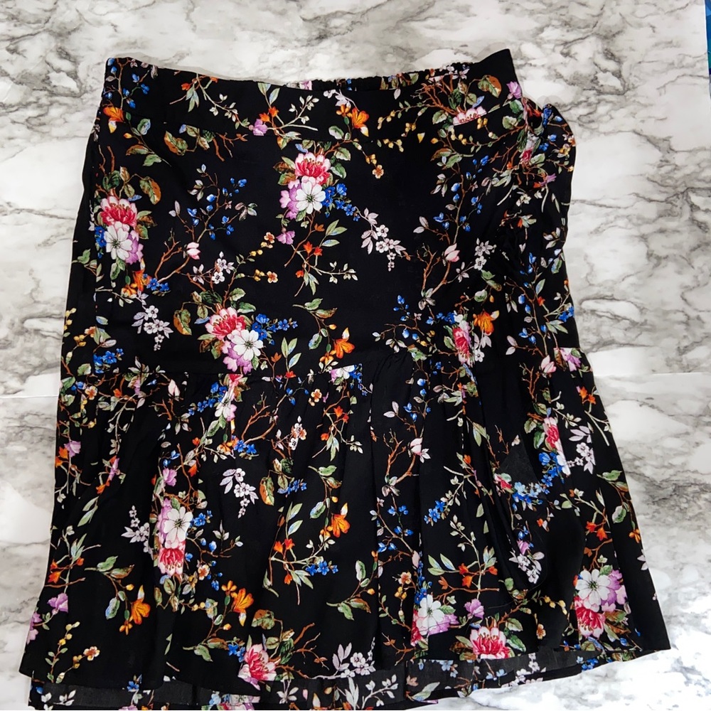 NWT A New Day Floral Skirt w/Ruffled Bottom, XL